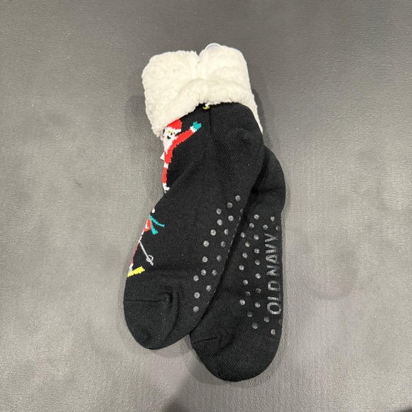 NWT Old Navy Santa Christmas Sherpa Slipper Socks - Picture 2 of 6